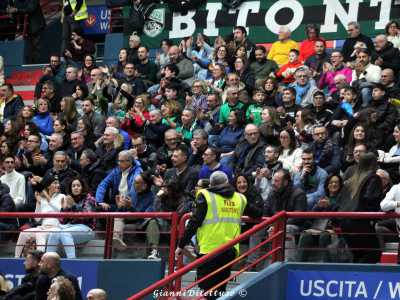 Le vittorie hanno attirato l�attenzione del pubblico bitontino, fatto prevalentemente di famiglie: in occasione delle partite casalinghe si registrano in media media 1200 spettatori (foto Gianni Dilettuso)